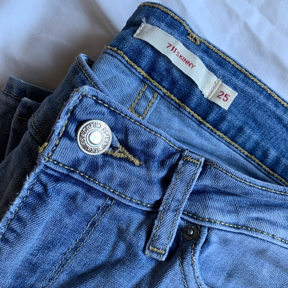 Levi’s 711 Skinny